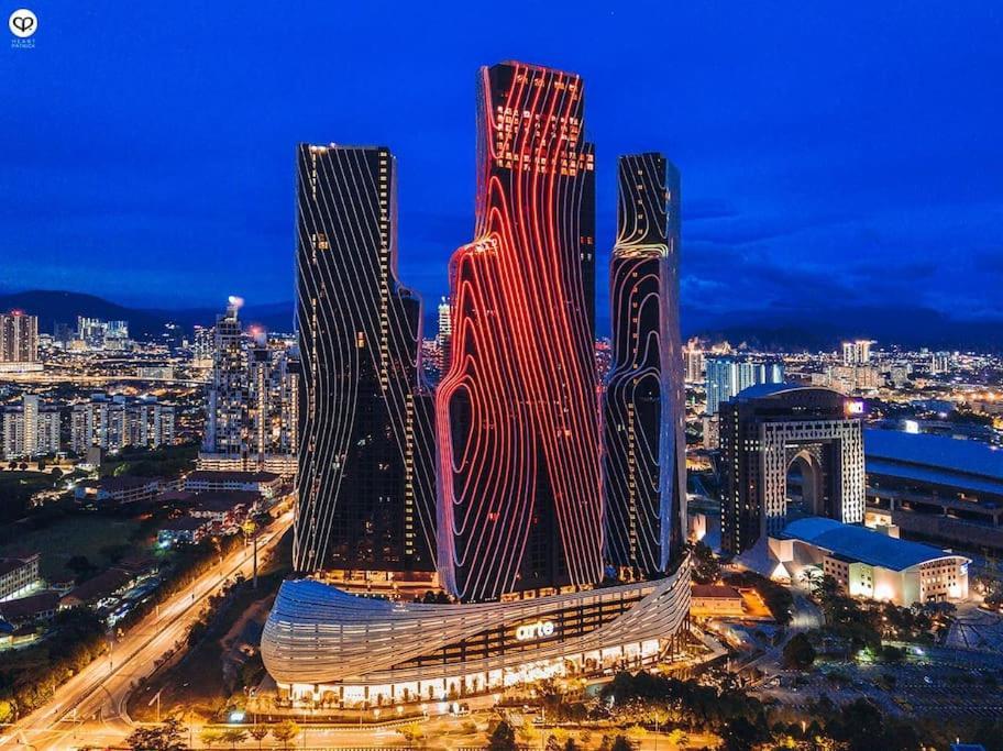 Apartment Arte Mont Kiara-netflix-muji-muji-6pax Kuala Lumpur